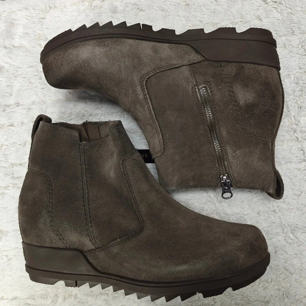 Sorel Evie Bootie Womens 9.5 Gray Suede‎ Leather Chelsea Wedge Goth Alt Office